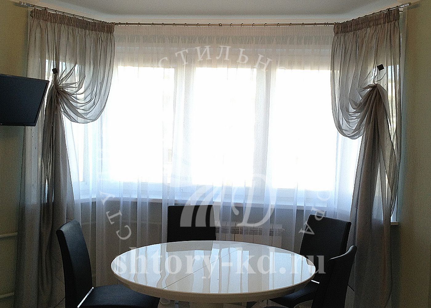 Дизайн и пошив штор в кухню на заказ в Москве и Московской области