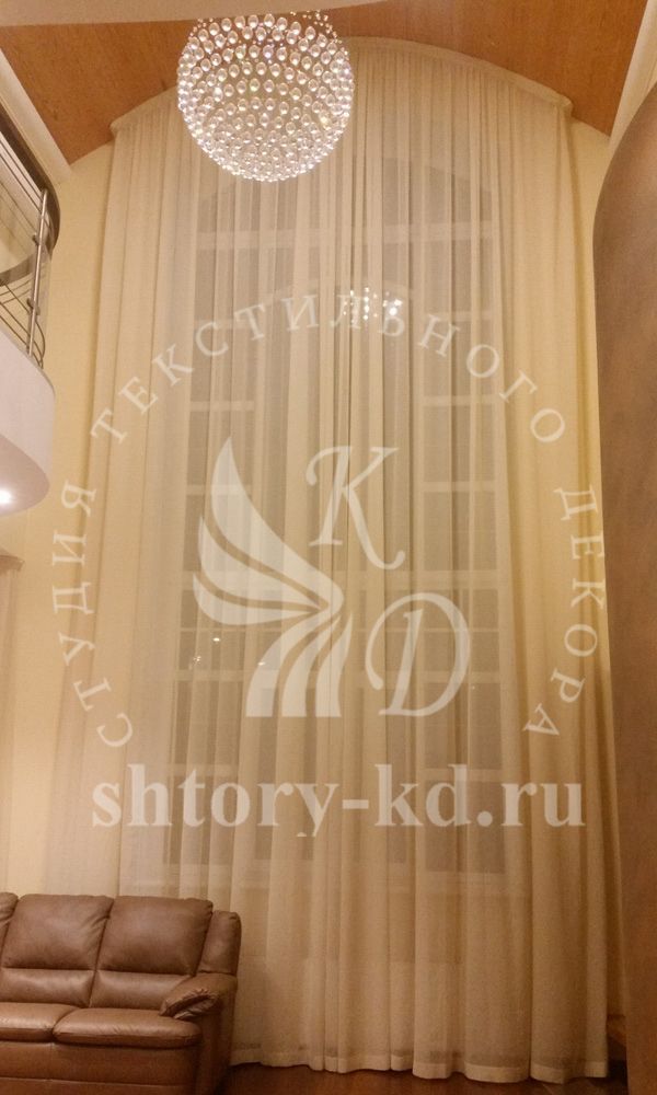 Дизайн и пошив штор в гостиную на заказ в Москве и Московской области